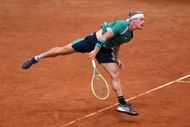 Alejandro Davidovich Fokina awaits Novak Djokovic in 2023 French Open 3R.
